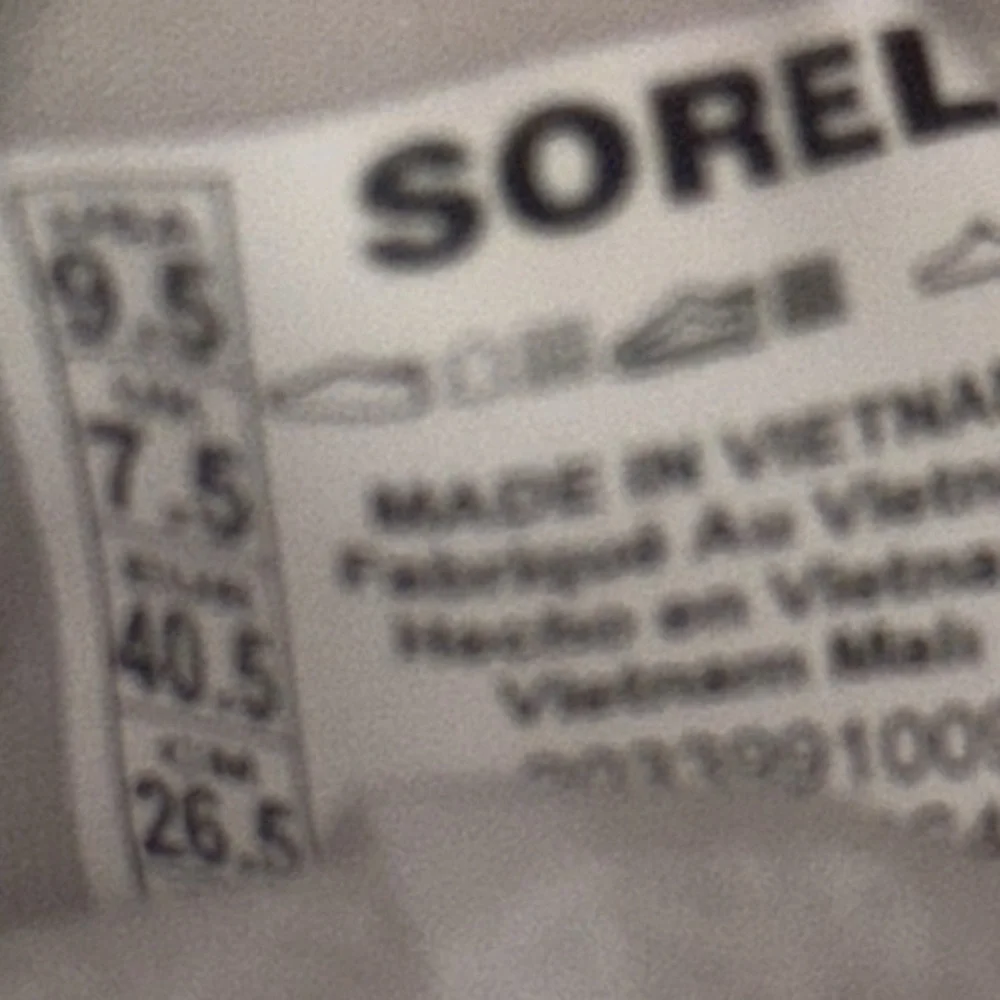 New in box authentic Sorel designer signature sneakers sz 9.5